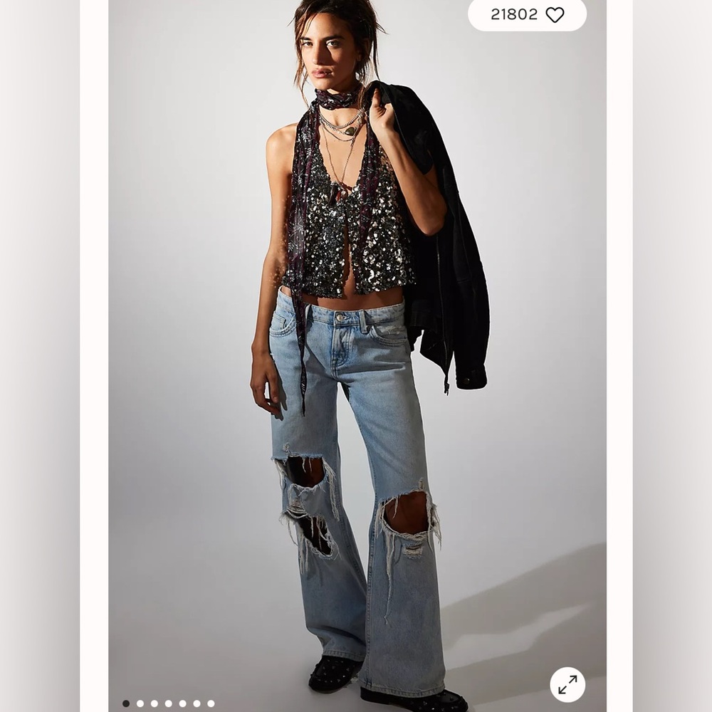Free People We The Free Tennessee Low-Rise Boyfriend Jeans. NWT. Indigo run - Picture 2 of 7